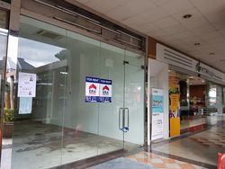 Eastwood Centre (D16), Retail #157829772